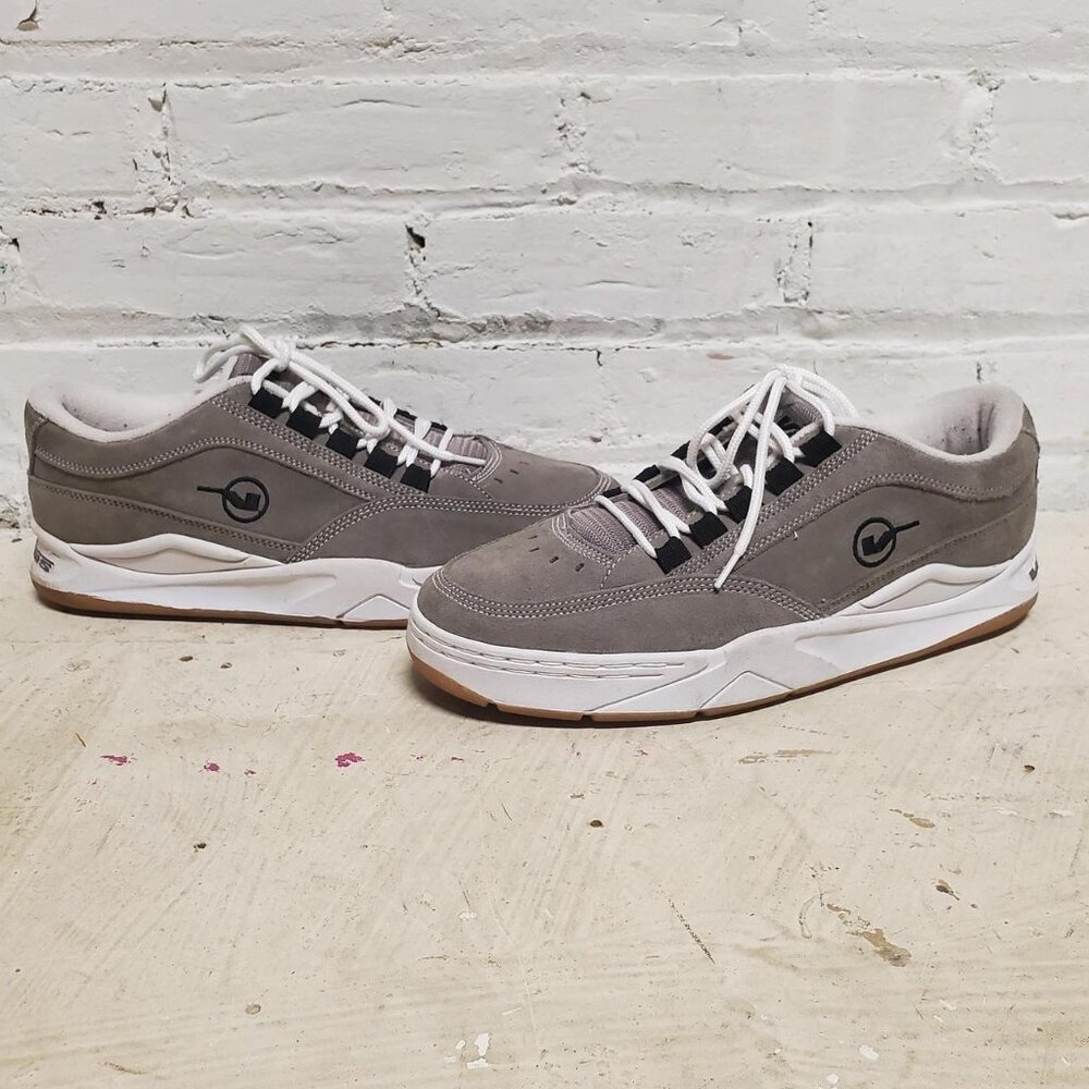 mens gray and white vintage Y2K VANS Disasters chunky skate shoes size 12